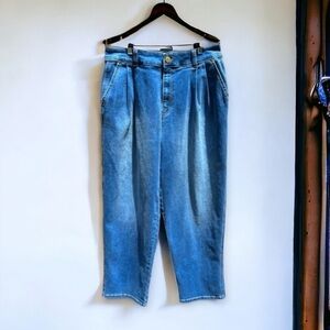 🌻Michael Kors Retro Pleated Super Soft Tapered Ankle Length Jeans Size 8